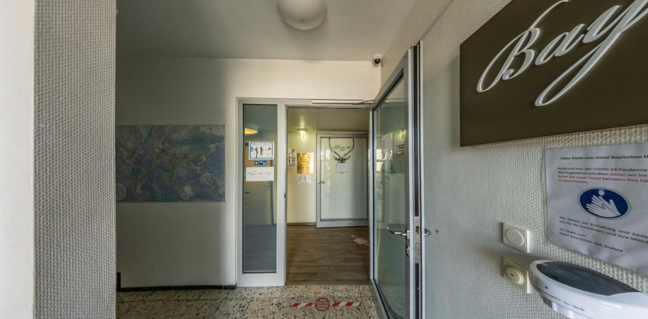 Bayrischer Hof Krefeld Bagian luar foto